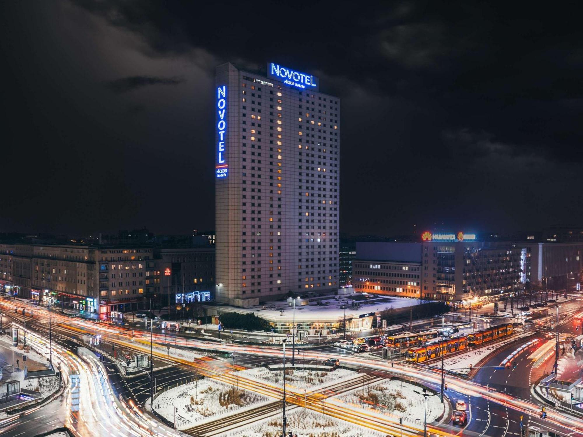 华沙中心诺富特酒店 外观 照片